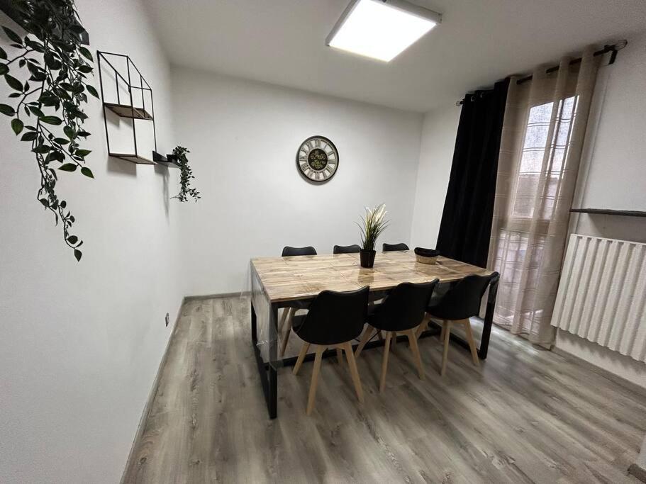 Apartmán T4 Jolie Vue Avec Jaccuzzi Vitrolles  Exteriér fotografie
